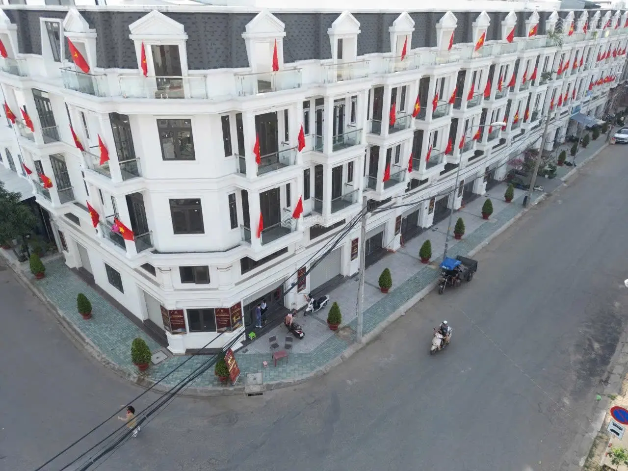 Shophouse tạo dòng tiền 70 - 100tr chỉ 45tr/ mét sử dụng ngay trung tâm TP HCM