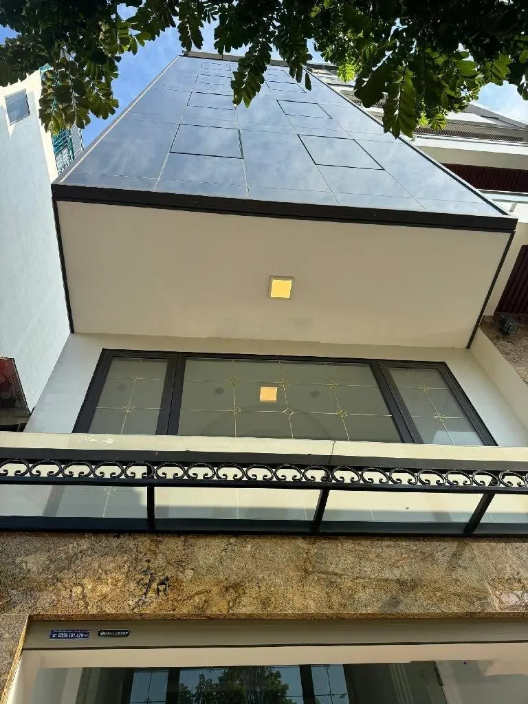 Đàm quang trung mặt phố -vỉa hè 5m- kinh doanh bất chấp - toà nhà 7 tầng thang máy - tiện ích