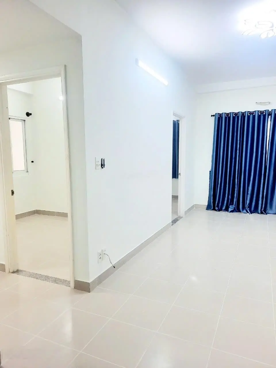 Lotus Garden 2 phòng ngủ cần bán, diện tích 67m2, sổ hồng chính chủ, hỗ trợ vay, giá bán 2.850 tỉ