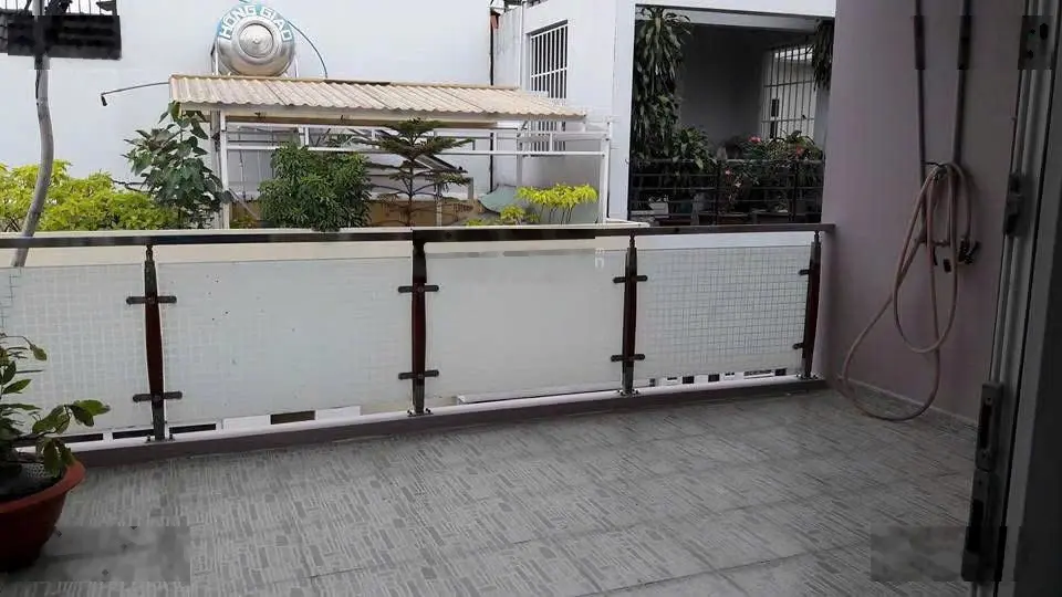Bán nhà 5 x 11m xây 4 tầng - gần đường Nguyễn Thị Định và Thạnh Mỹ Lợi - hẻm xe tải