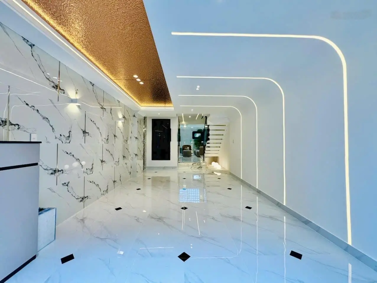 Bán siêu phẩm thang máy thiết kế đẳng cấp - ngay City Land Pak Hill - Lotte Mart