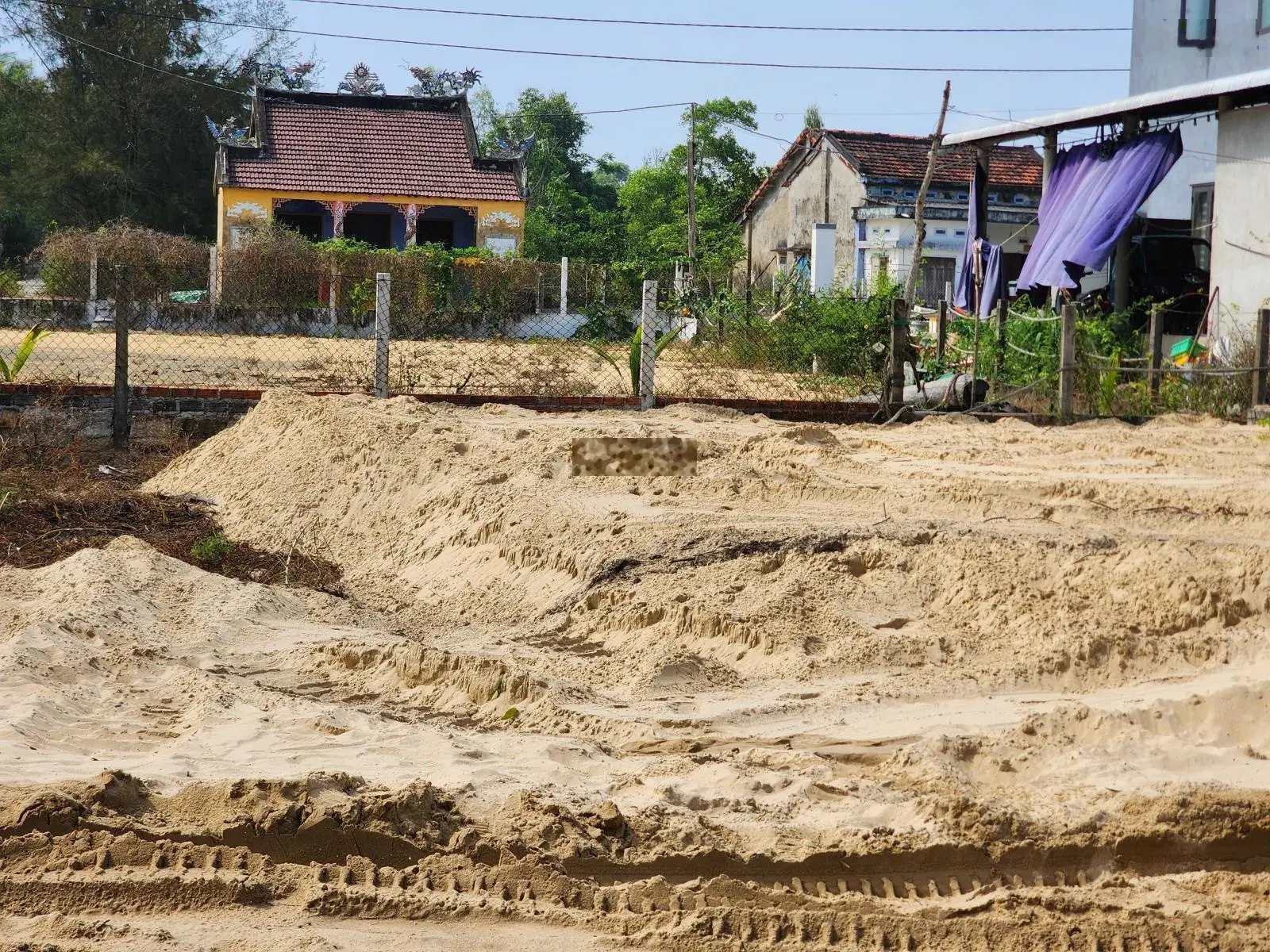 Bình Minh bán lô đất sập hầm. View biển ngay trung tâm đô thị khu dân cư đông đúc đường 9 mét