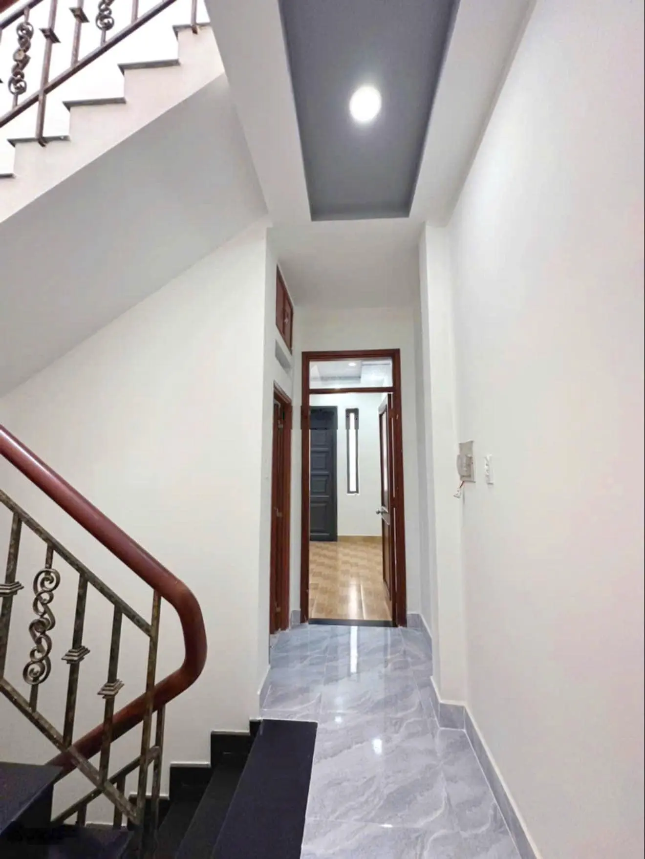 Hot, siu phẩm tân kỳ tân quý, sát aeon, 48m2, 4t mới 100%, hẻm xe hơi, chỉ nhỉnh 5 tỷ.