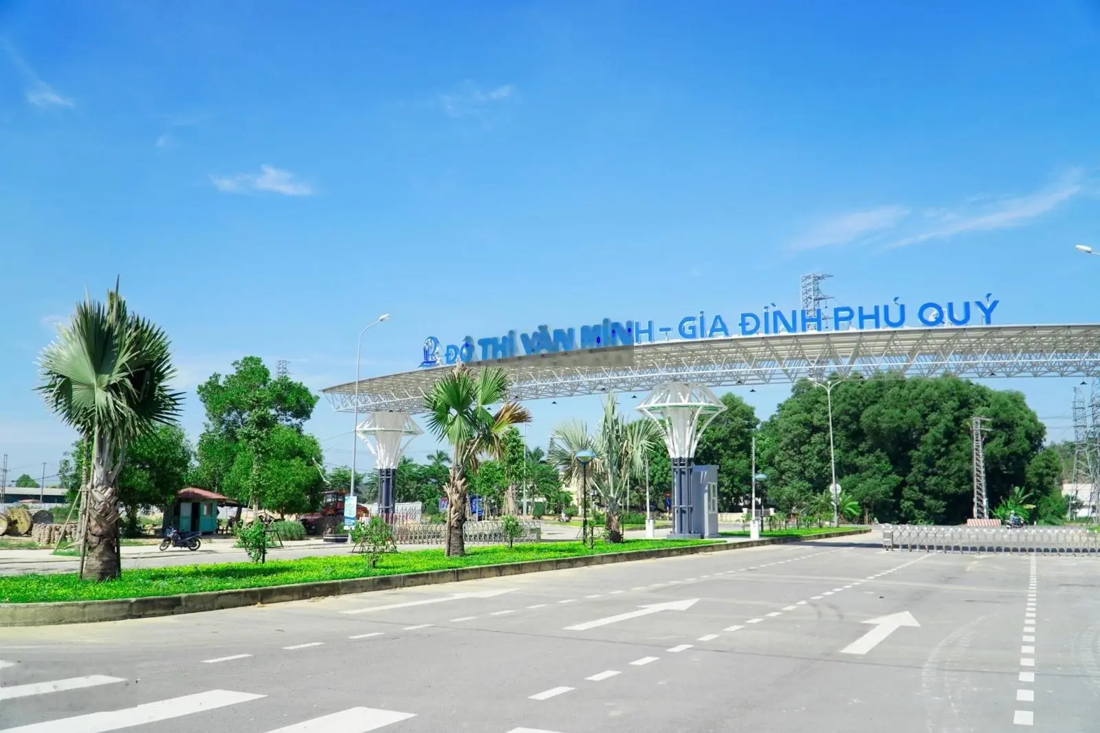 Chính chủ bán lô đôi đối diện công viên, sổ sẵn, hướng tây, nam đường 17,5m