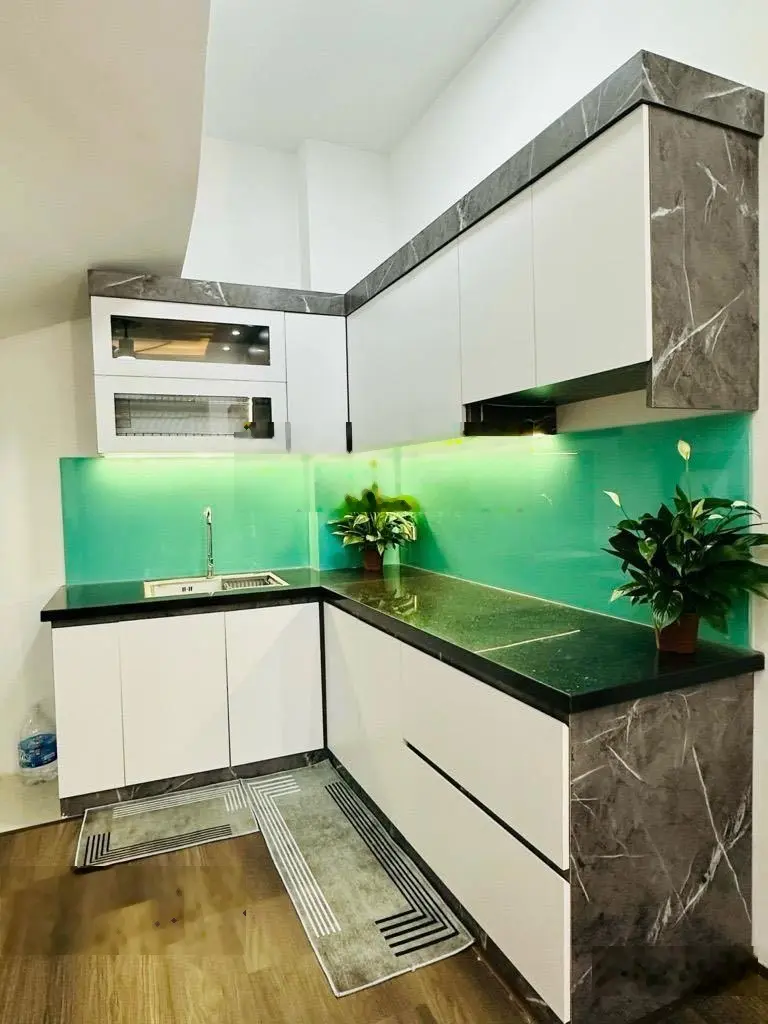 Cần bán gấp nhà Minh Khai trong thời gian ngắn, nhà 5 Tầng, 3 ngủ master, 32m2, 0343 324 ***