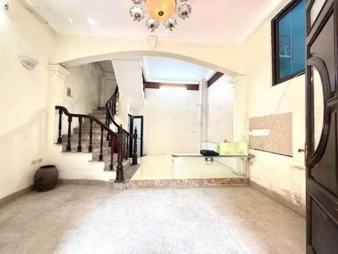 Bán gấp nhà Ba Đình 45m2 5T, nhỉnh 7 tỷ, gần phố ngõ thông, 88.25 Sơn Tây 38/45 5 dân xây, giá rẻ