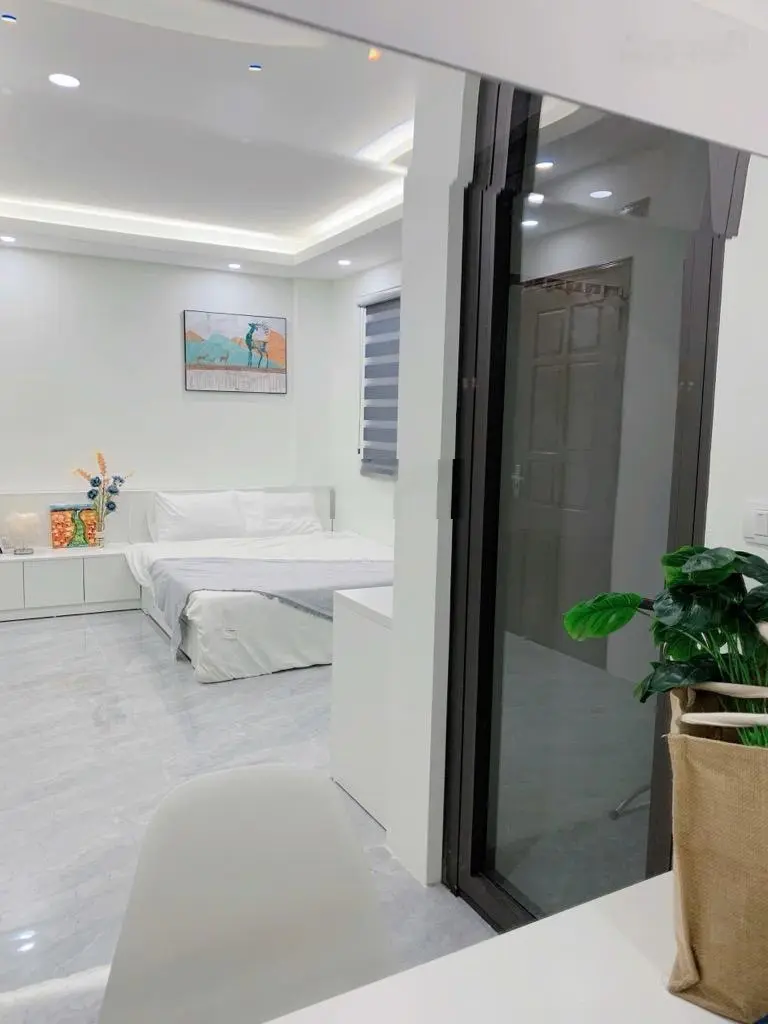 Bán nhà 6 tầng Phạm Ngọc Thạch, Đống Đa, 81m2, mt 6,5m, thang máy, dòng tiền 700t/ năm, chỉ 15 tỷ