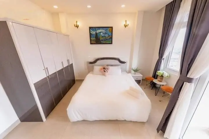 Giá 13,5 tỷ cho Villa sân vườn hai mặt tiền View Thành Phố, Đà Lạt, diện tích 252.49m2