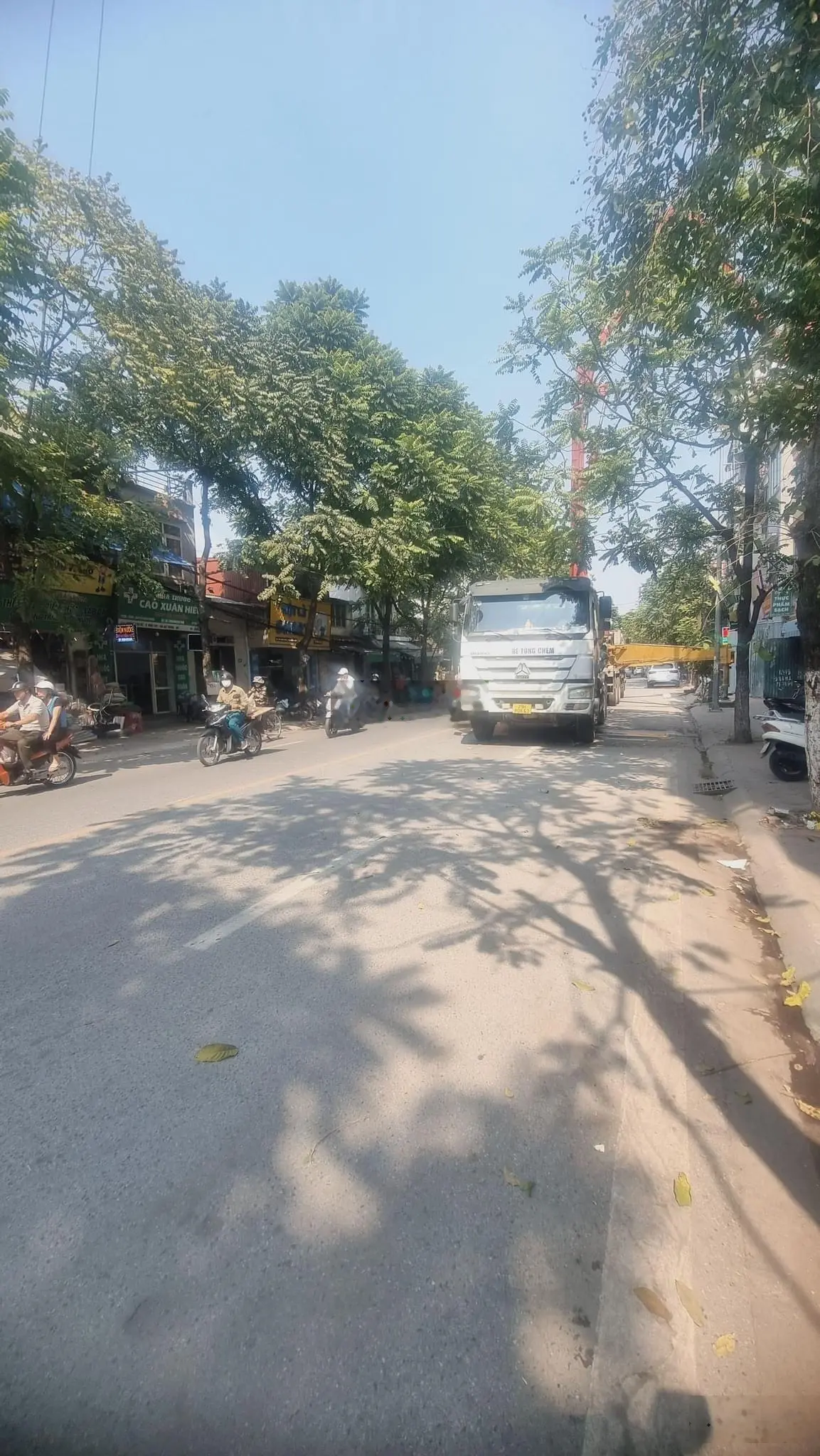 Bán Mặt Phố Dương Văn Bé, Hai Bà Trưng . DT 71m2 3Tầng Mặt tiền 5m. giá: 25.5 tỷ. LH :038342669