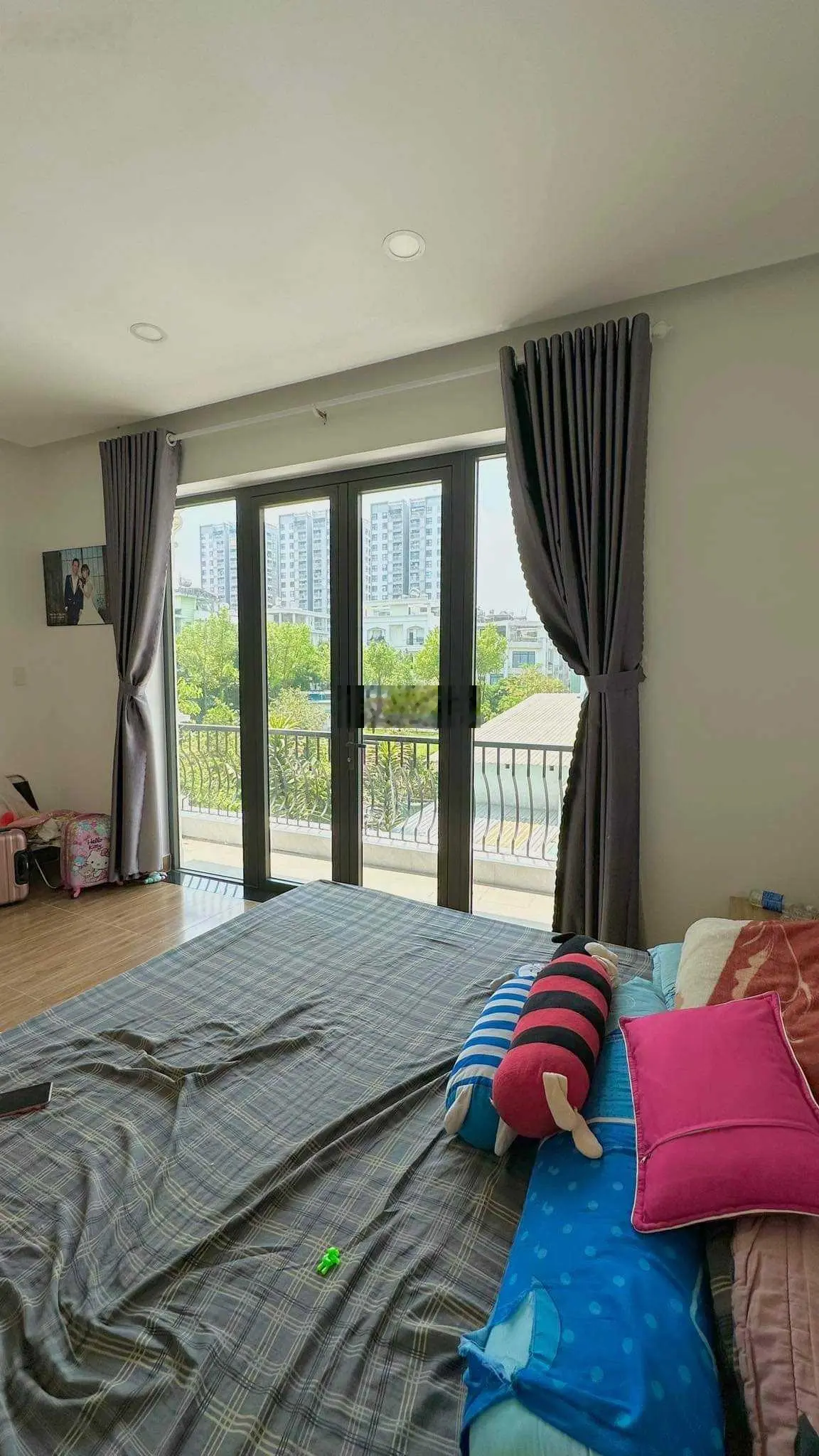 Nhà mặt tiền ngay Hoàng Hoa Thám, Tân Bình - 4x10m - sổ vuông vức, 3 tầng - giá 9. X tỷ