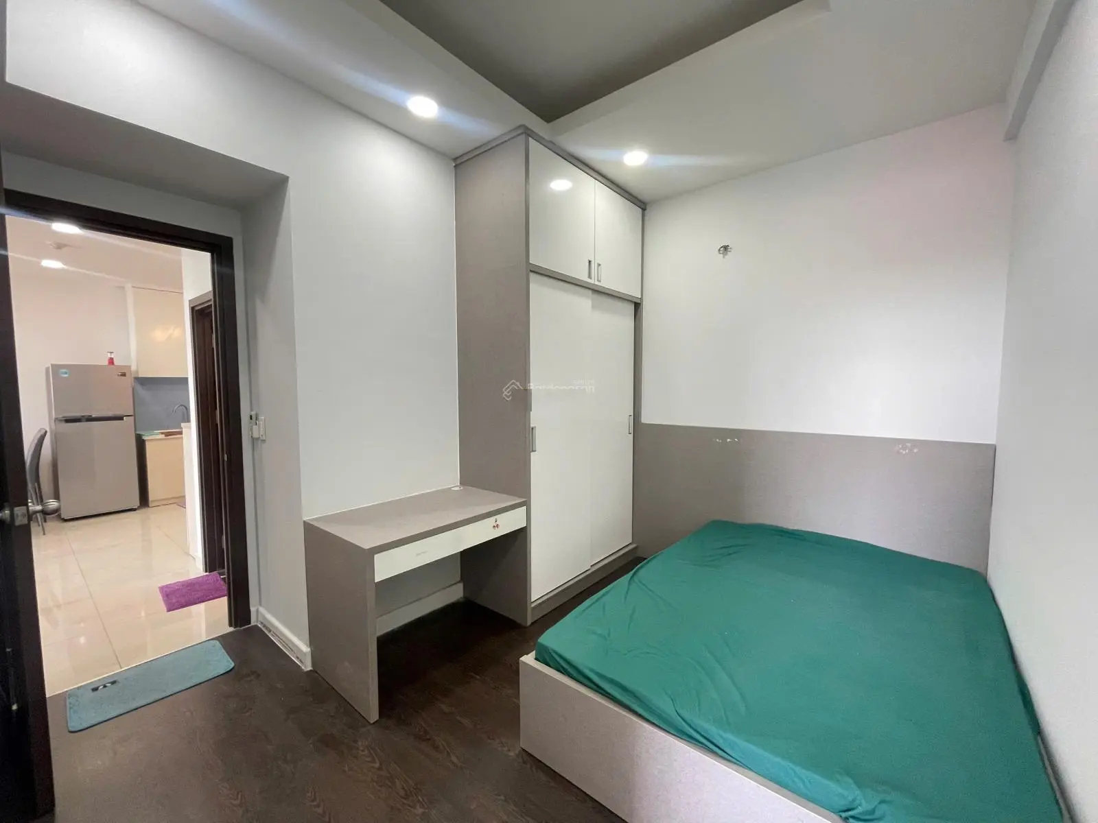 Bán căn hộ 2 phòng ngủ, 74m2, đầy đủ nội thất, Giá: 4.250 tỷ, tòa The Botanica, Novaland, Tân Bình