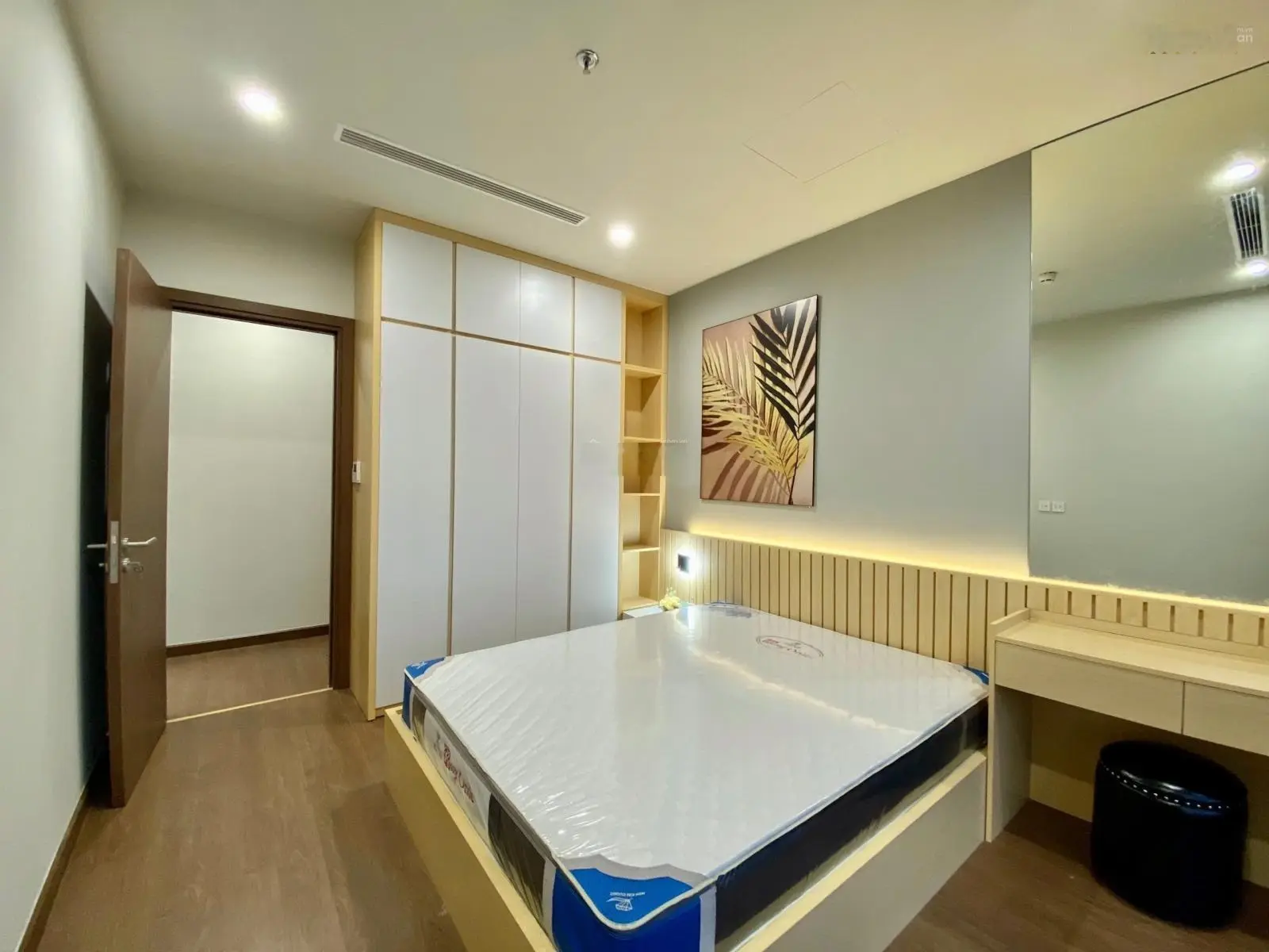 Chính chủ bán căn 3N chỉ 10tỷ - 120m2 Full đồ - BRG 25 Lê Văn Lương - Cam Kết rẻ nhất thị trường