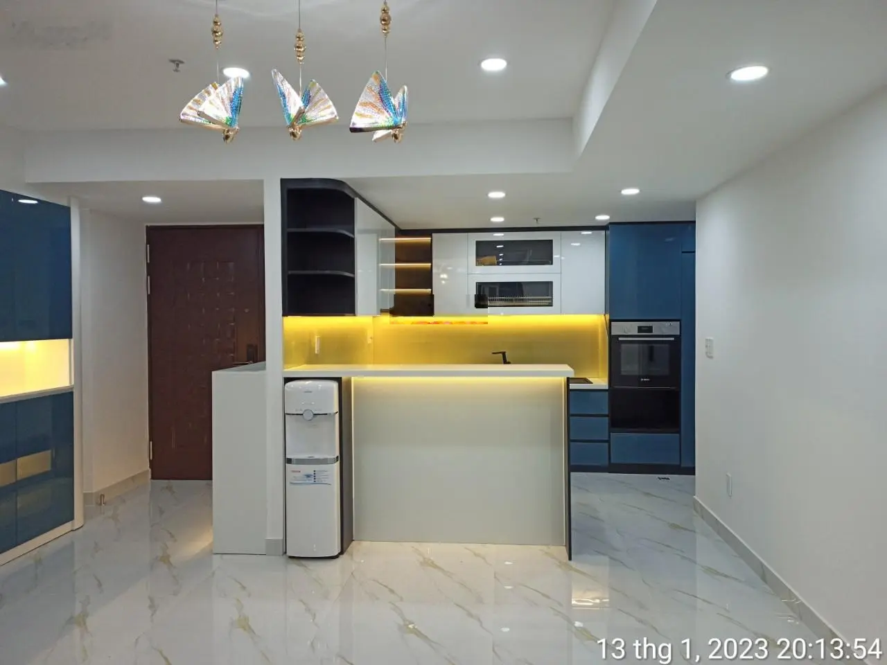 Cần bán căn hộ chung cư Cosmo City, 99 Nguyễn Thị Thập, Tân Phú, Quận 7,