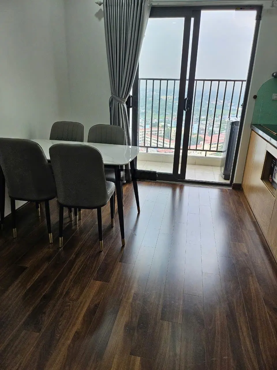Bán căn hộ chung cư có sẵn hợp đồng thuê 2 năm, dòng tiền ổn định