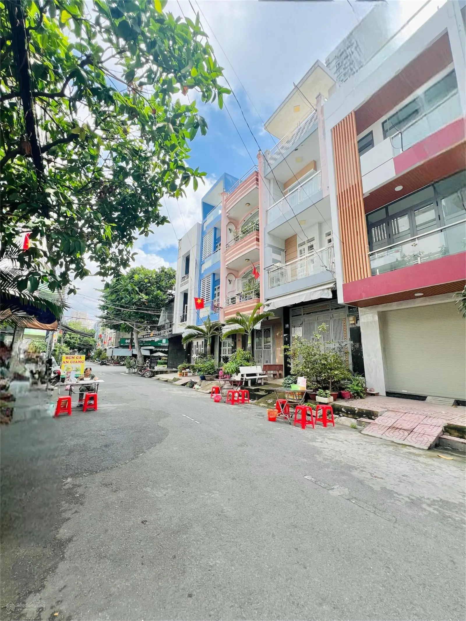 Mặt tiền khu VIP Bình Phú - Lý Chiêu Hoàng, nhà 4 tầng mới đẹp (4m x 17m), nhỉnh 10 tỷ.