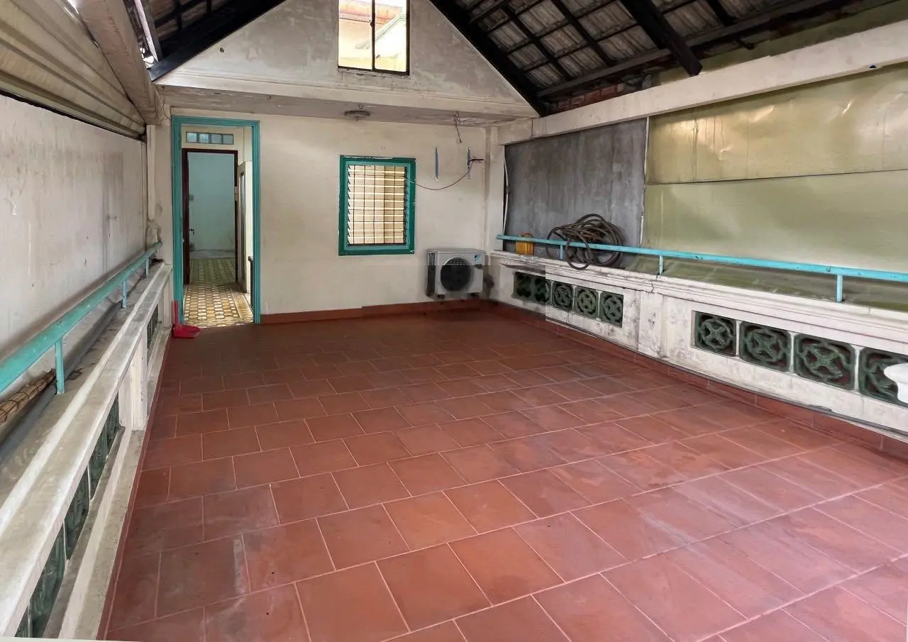 Nhà 3 tầng - ngay chợ Tân Bình - giá nhỉnh 5 tỷ