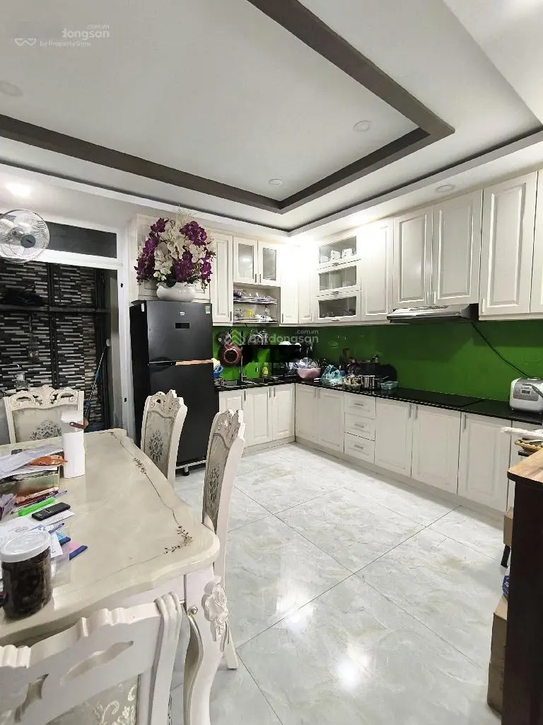 Nhà Tôn Thất Thuyết Q4 - 5 tầng - 60m2, 4x18 - sát mt đường - chỉ 6 tỷ nhỉnh