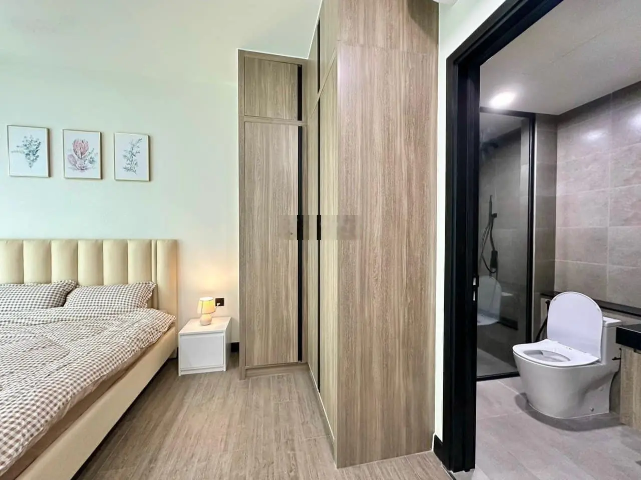 CHÍNH CHỦ CẦN BÁN GẤP CĂN HỘ THẢO ĐIỀN QUẬN 2, 2PN2WC, 72M2, GIÁ 2TỶ300TRIỆU
