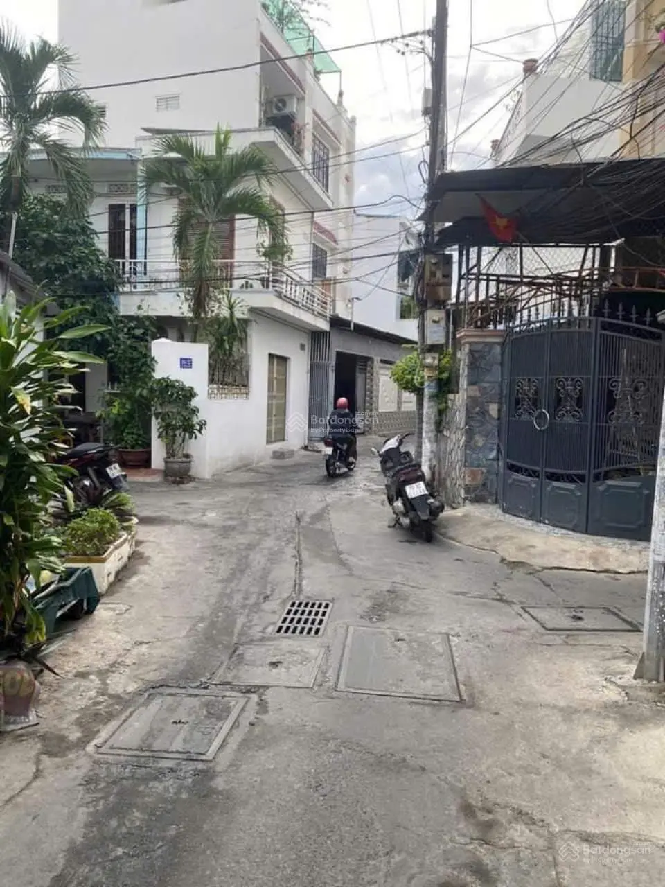 Bán nhà 3 tầng hẻm ô tô thông TTTP đường Lê Hồng Phong, Nha Trang, gần UBND phường Phước Hải
