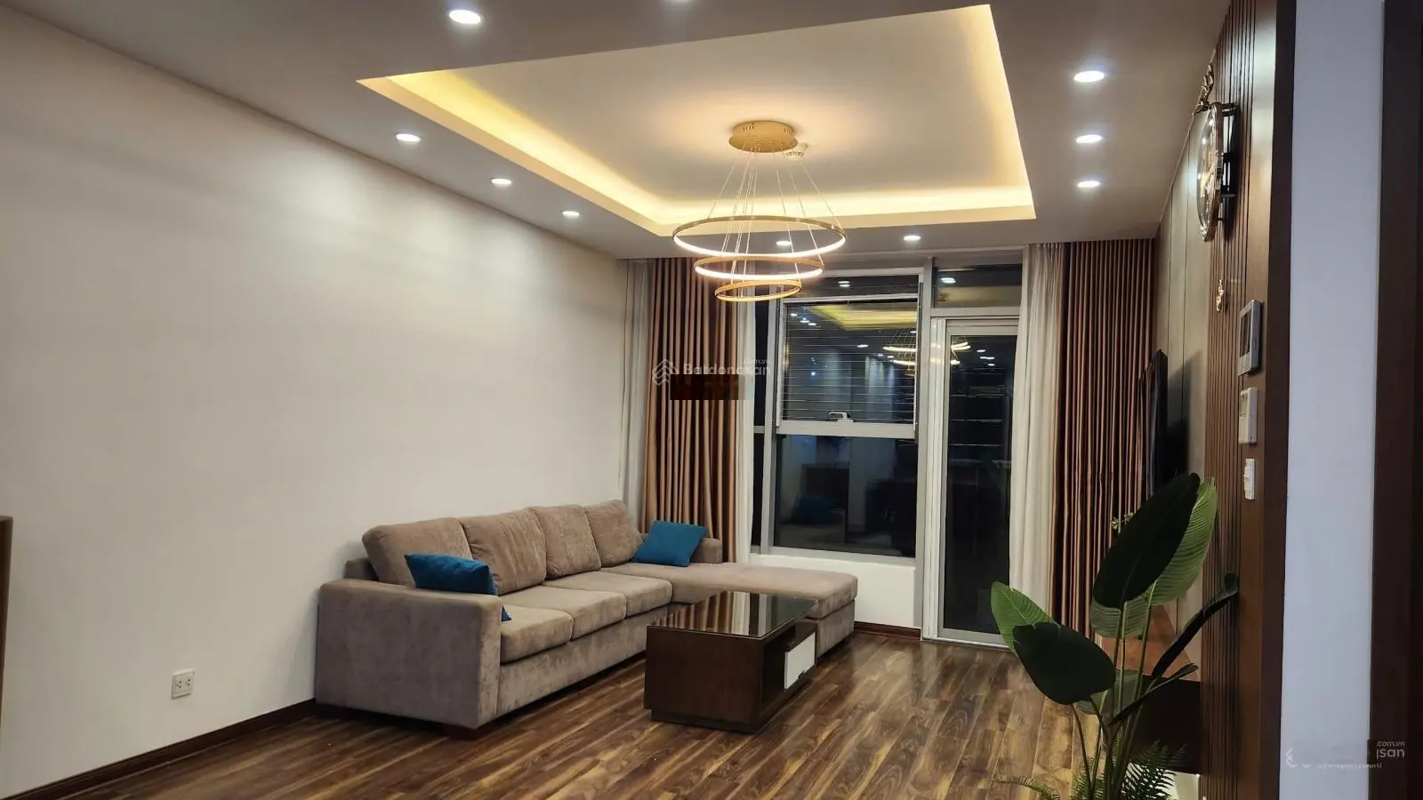 Chính chủ gửi bán gấp căn hộ 88m2 thiết kế 2PN2VS full nội thất tại Thăng Long no 1. Giá 5,9 tỉ