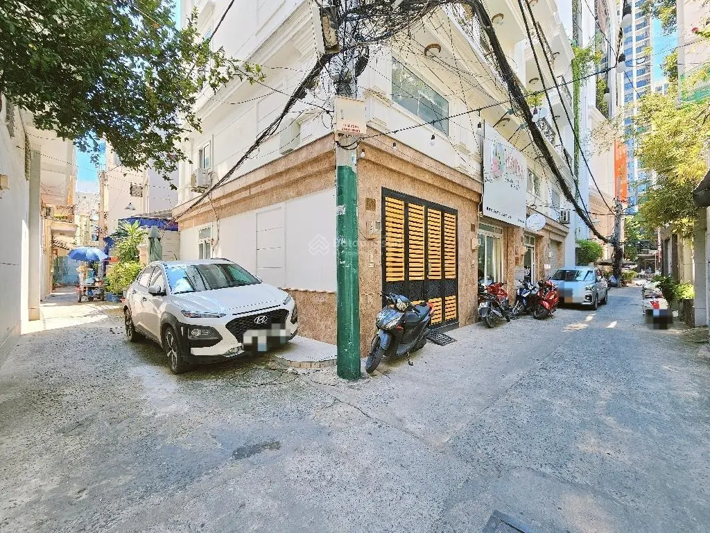 Bán nhà chdv - hđt 60tr/tháng 86m ô tô tới nhà ngay vòng xoay dân chủ.