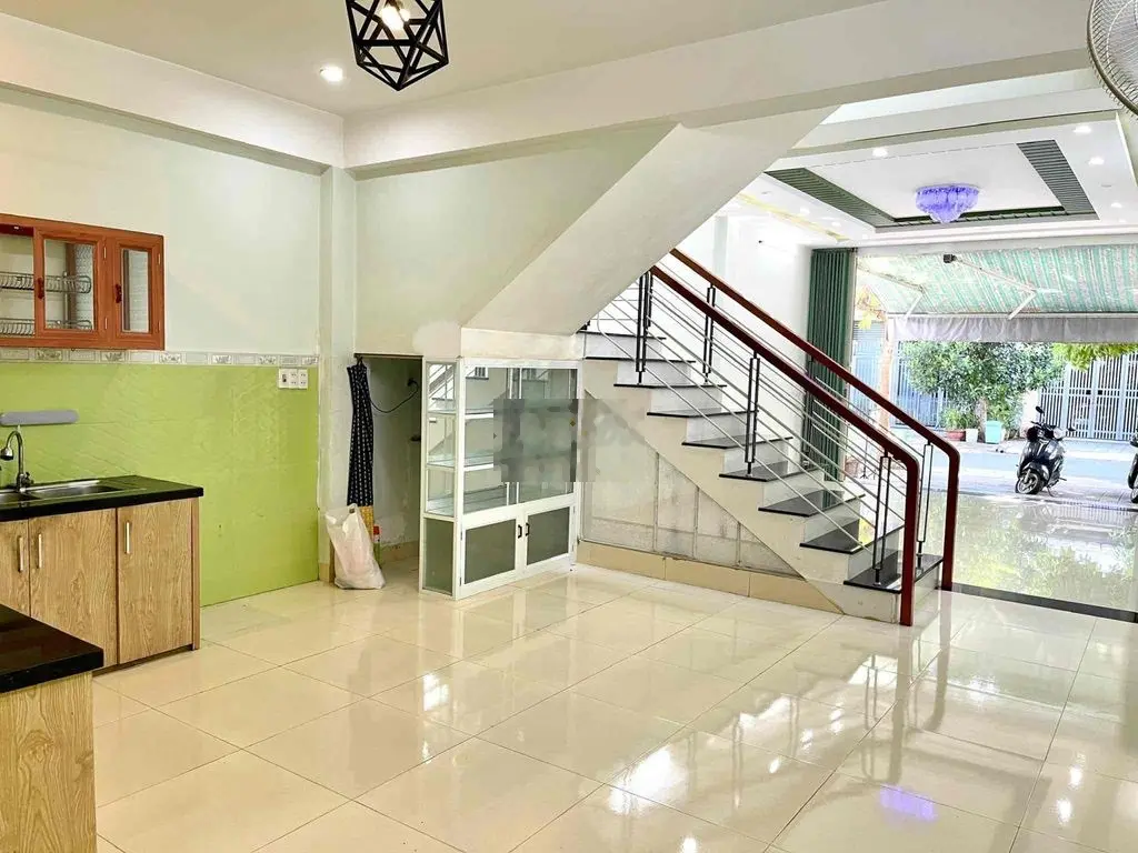 Chính chủ bán nhà Trịnh Lỗi khu Nam Việt Á