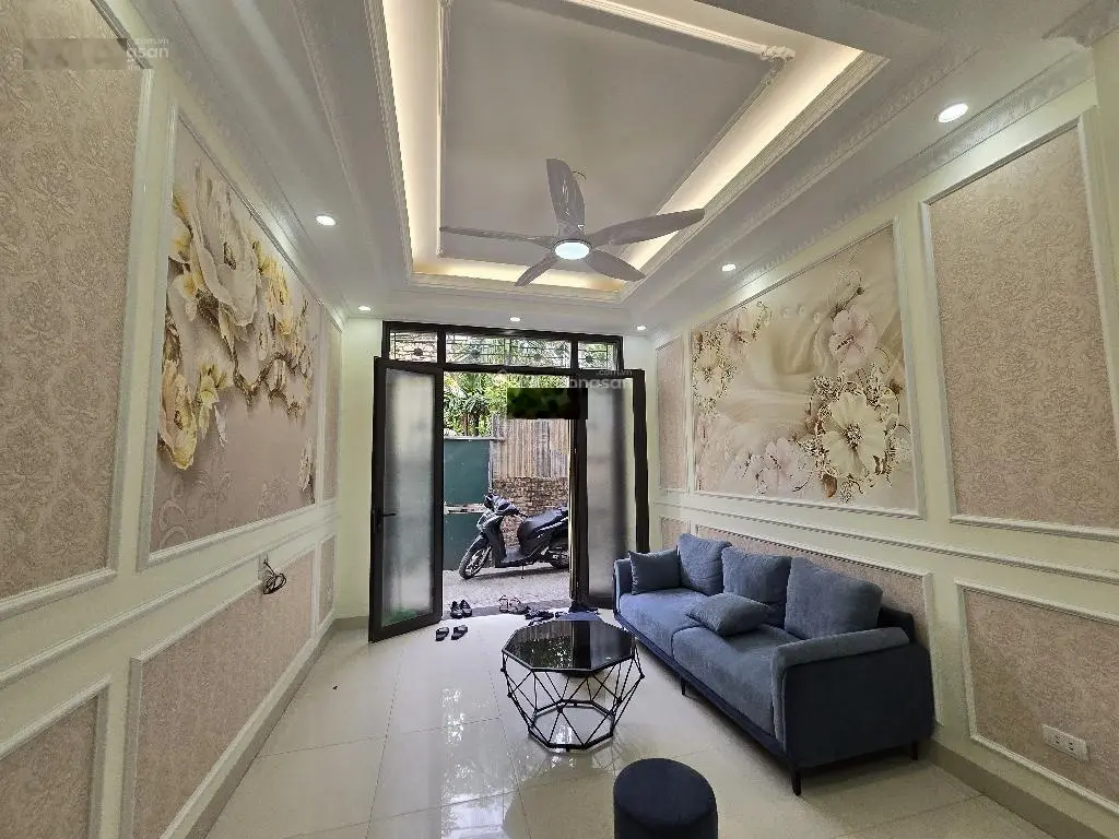 Nhà đẹp phố đàm quang trung - trung tâm thương mại aeon long biên - nhà 5 tầng x giá 5.5 tỷ