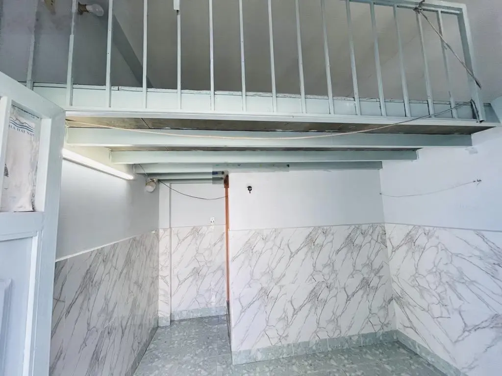 Bán căn góc Hương Lộ 2 - 80m2 - gồm 10 phòng trọ 1 mặt bằng - hẻm xe hơi - sổ riêng