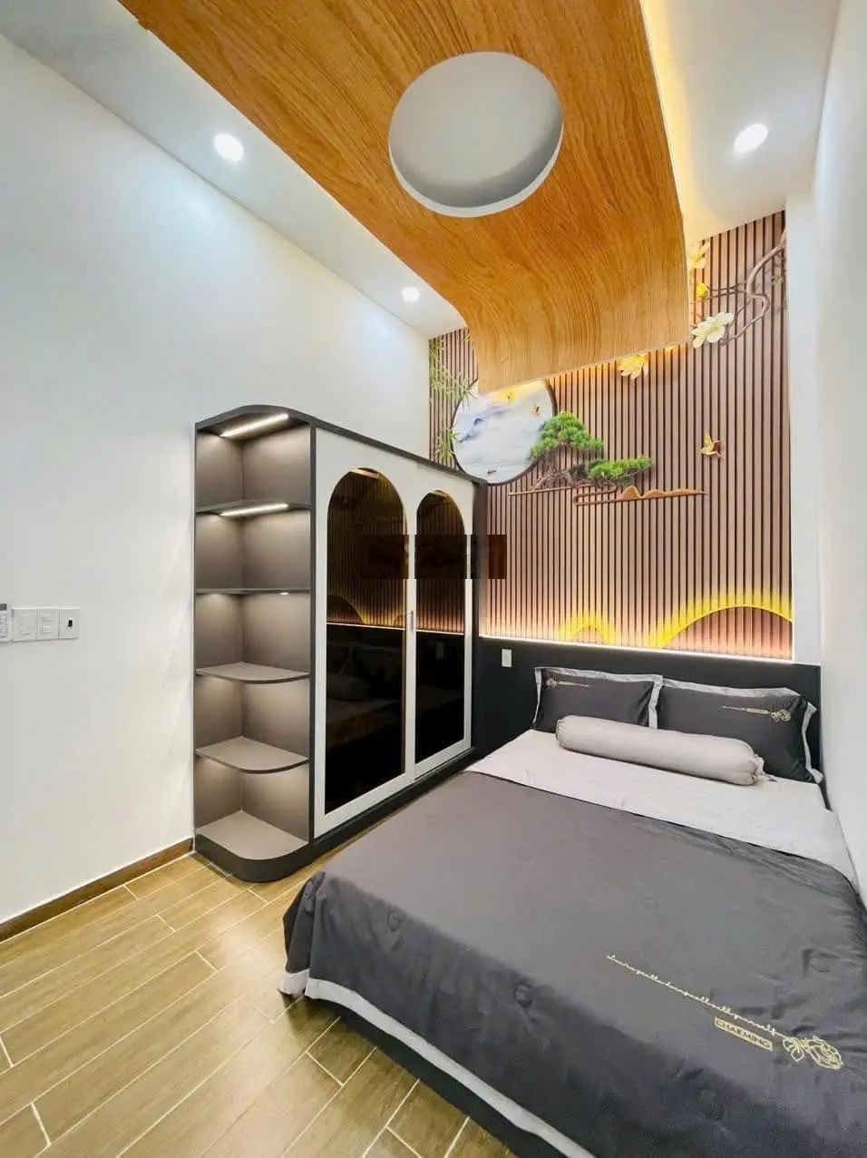 Cần tiền bán gấp nhà 1 trệt 1 lầu ngay đường 22 tháng 12 gần cổng khu Vsip 1 sổ hồng riêng