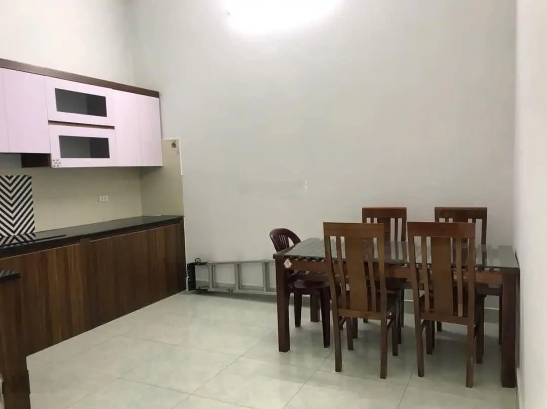 Bán nhà riêng 3T tại ngõ 69A Hoàng Văn Thái, 6,9 tỷ, 46 m2, 3PN, 2WC, pháp lý đầy đủ. Ô tô đỗ cửa