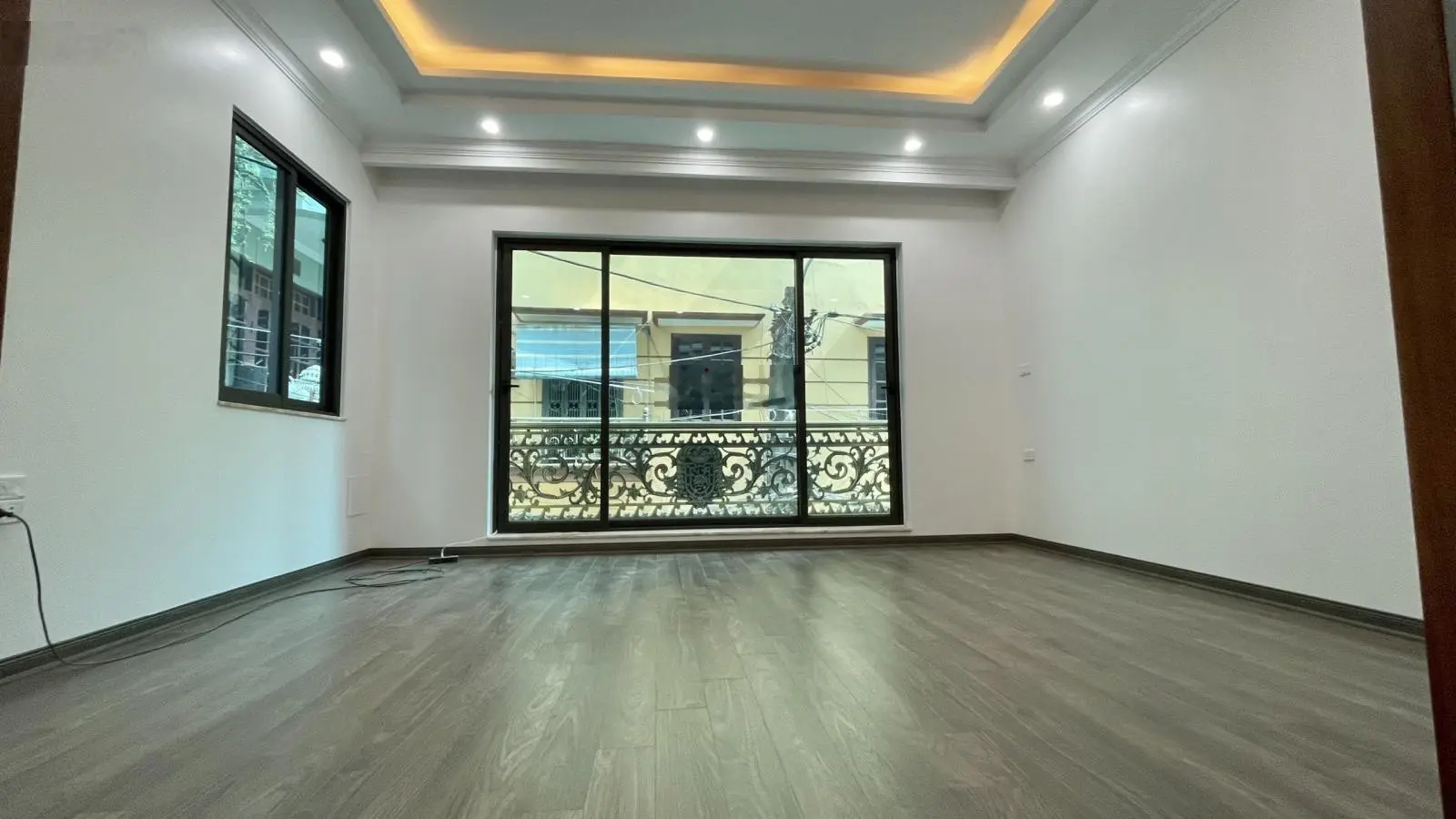 Cực Hot, nhà đẹp long lanh 41m2 x 6 tầng thang máy, full nội thất xịn sò, phố Phan Kế Bính, Ba Đình
