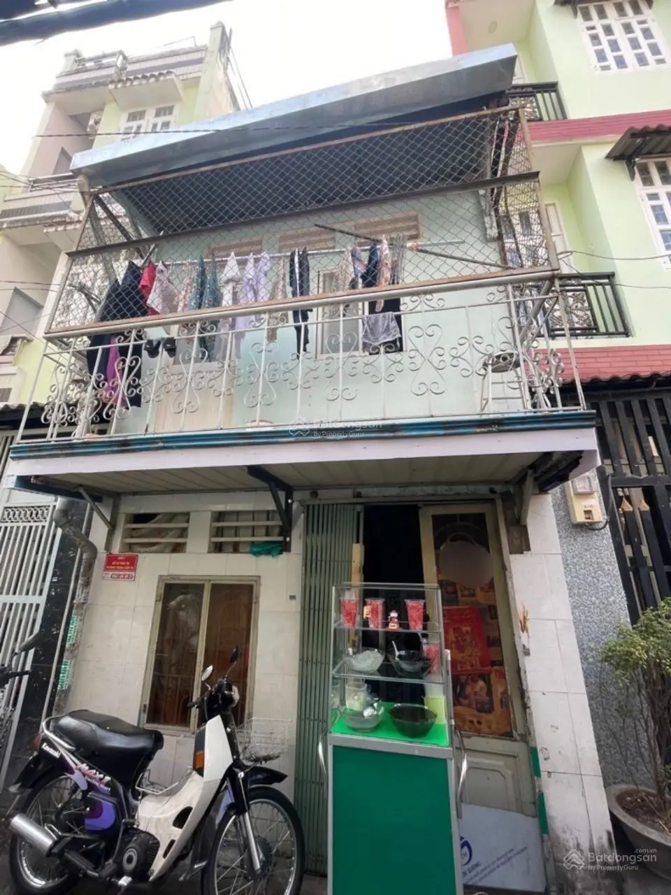 Bán nhà Nguyễn Khoái Quận 4. (26m2) 1 trệt 1lầu, nhà cũ tiện xây mới, chỉ hơn 3 tỷ
