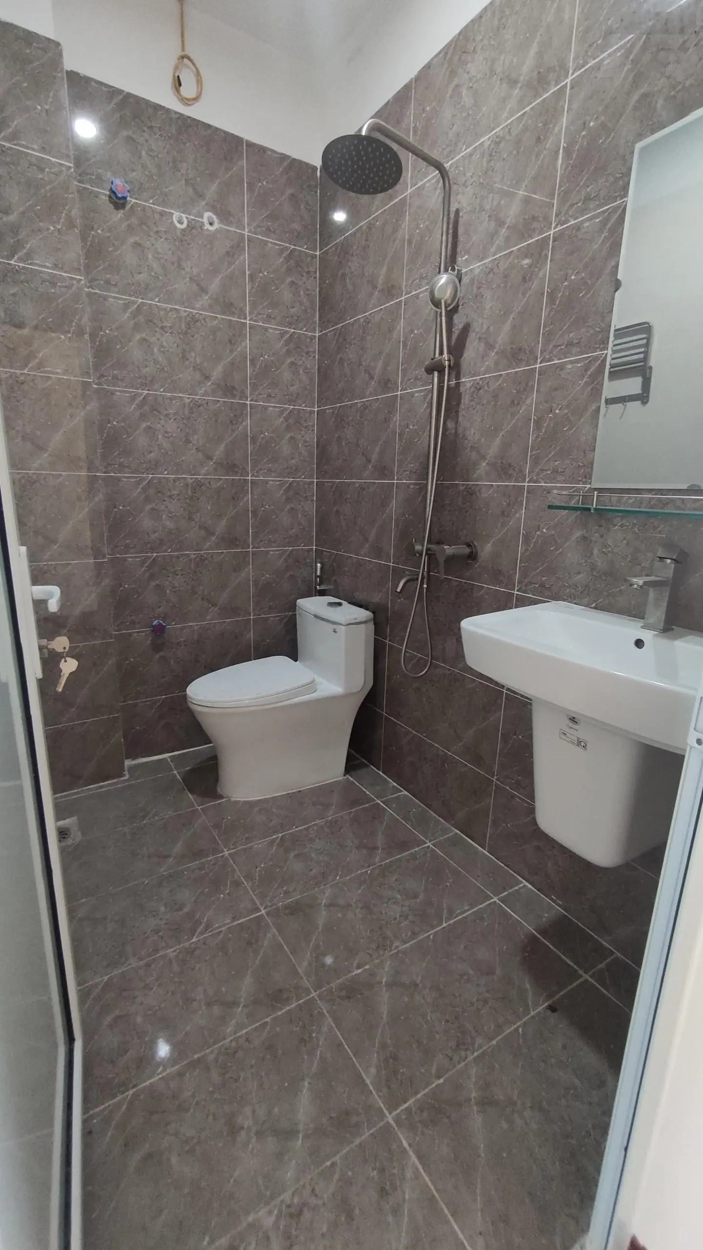 Nhà Phúc Thành, Biên Giang 40m2 xây 4T 5PN thoáng trước sau ở ngay Giá 3.25 tỷ CTL Lh 0978 939 ***