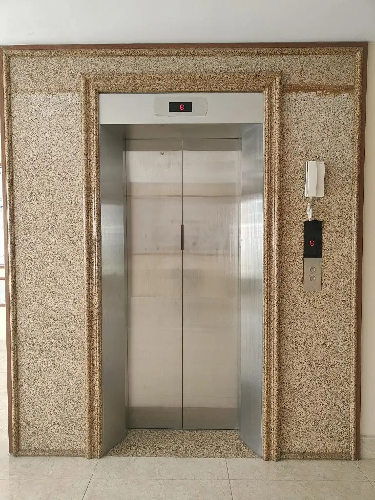 Tòa nhà văn phòng, Phú Diễn, Bắc Từ Liêm - 138m2 - 8 tầng, thang máy - MT 7.2m - giá 42 tỷ