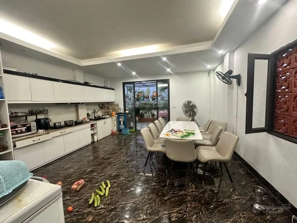 Nhà Đẹp Phố Vip Võ Chí Công - Mặt tiền siêu khủng - DT 130m2 x 5 tầng - Chỉ 50 Tỷ