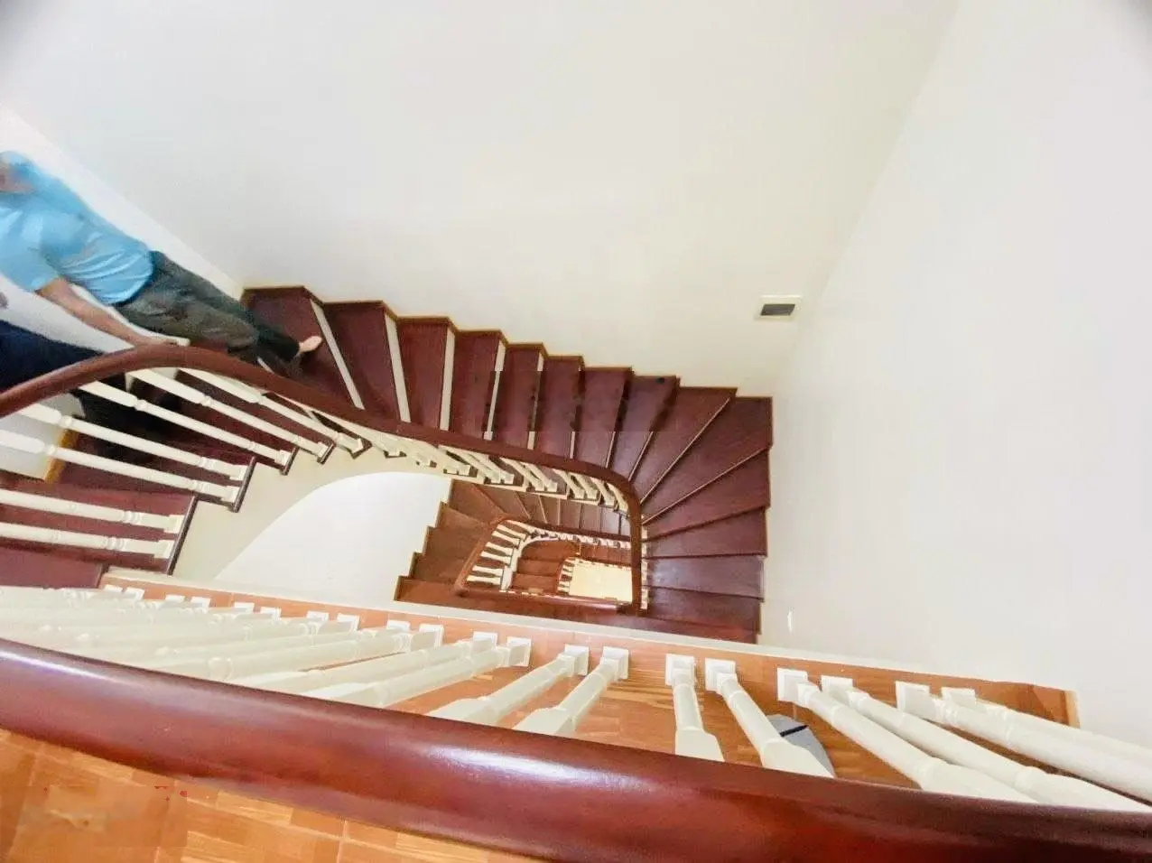 Bán Liền Kề sân vườn tại FaFim 19 Nguyễn Trãi - HN 95m2 -5 tầng, Mt: 5,5M ở hay KD đều hợp 36,5 tỷ