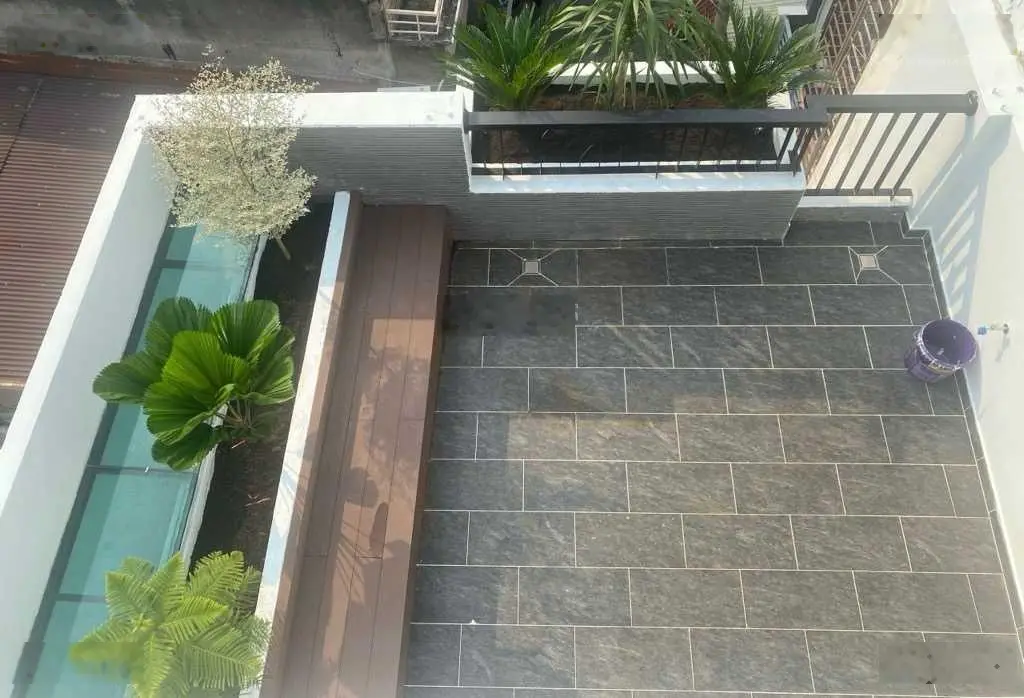Khu vip bàu cát - nguyễn hồng đào- đồng đen - hxh nhựa 6m -4 tầng- 55m2(5 x11m)- full nội thất xịn