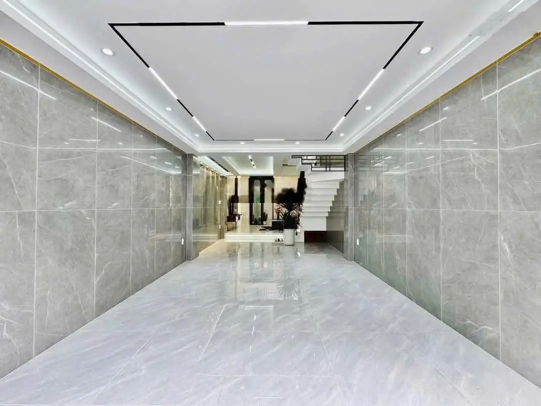 Bán nhà riêng 56m2 hẻm xe hơi tại Gò Vấp gần công viên Làng Hoa, 4PN-4WC. Gía 2ty490, sổ hồng riêng