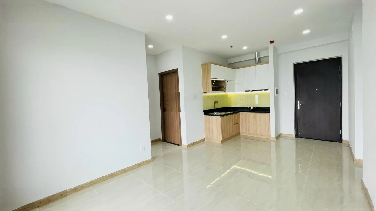 NGỘP BANK!Cần bán gấp căn hộ Bcons Garden 2PN+2WC 57m chỉ 1.42 tỷ trả trước 350 triệu có nhà ở ngay