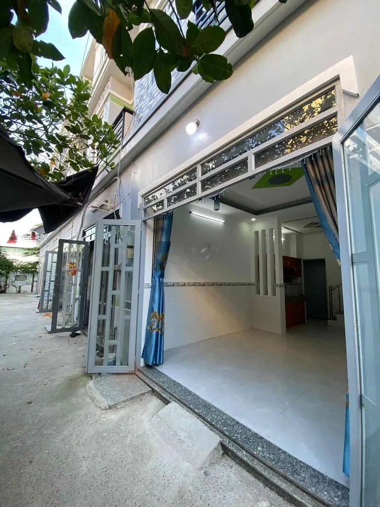 Bán nhà 3 tầng Xuân thới Đông gần chợ Chữ S