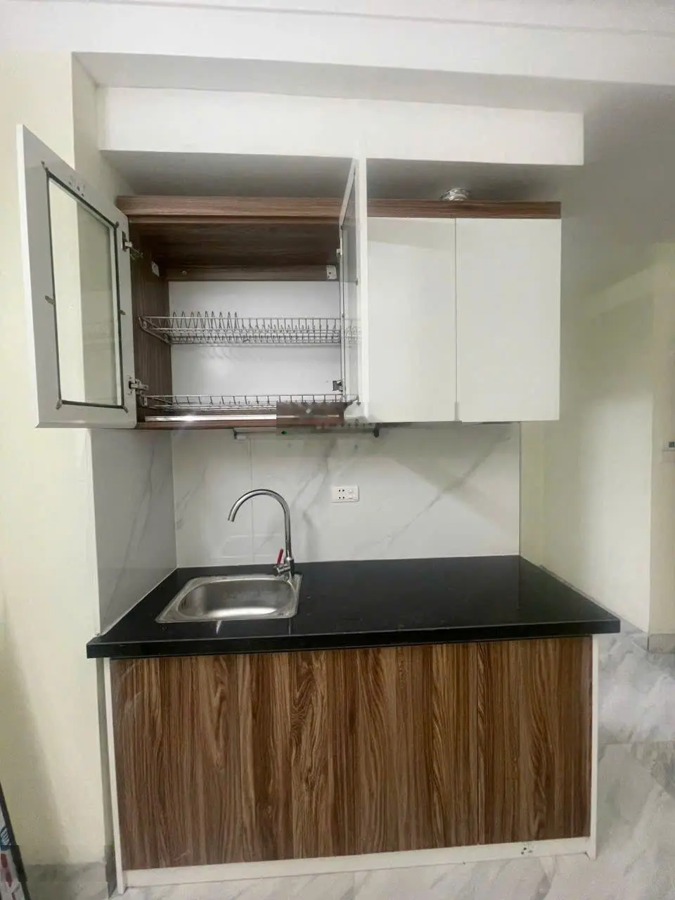 Bán tòa 6 tầng- xây mới thang máy, thiết kế 19 phòng khép kín. giá 20,5 tỷ.