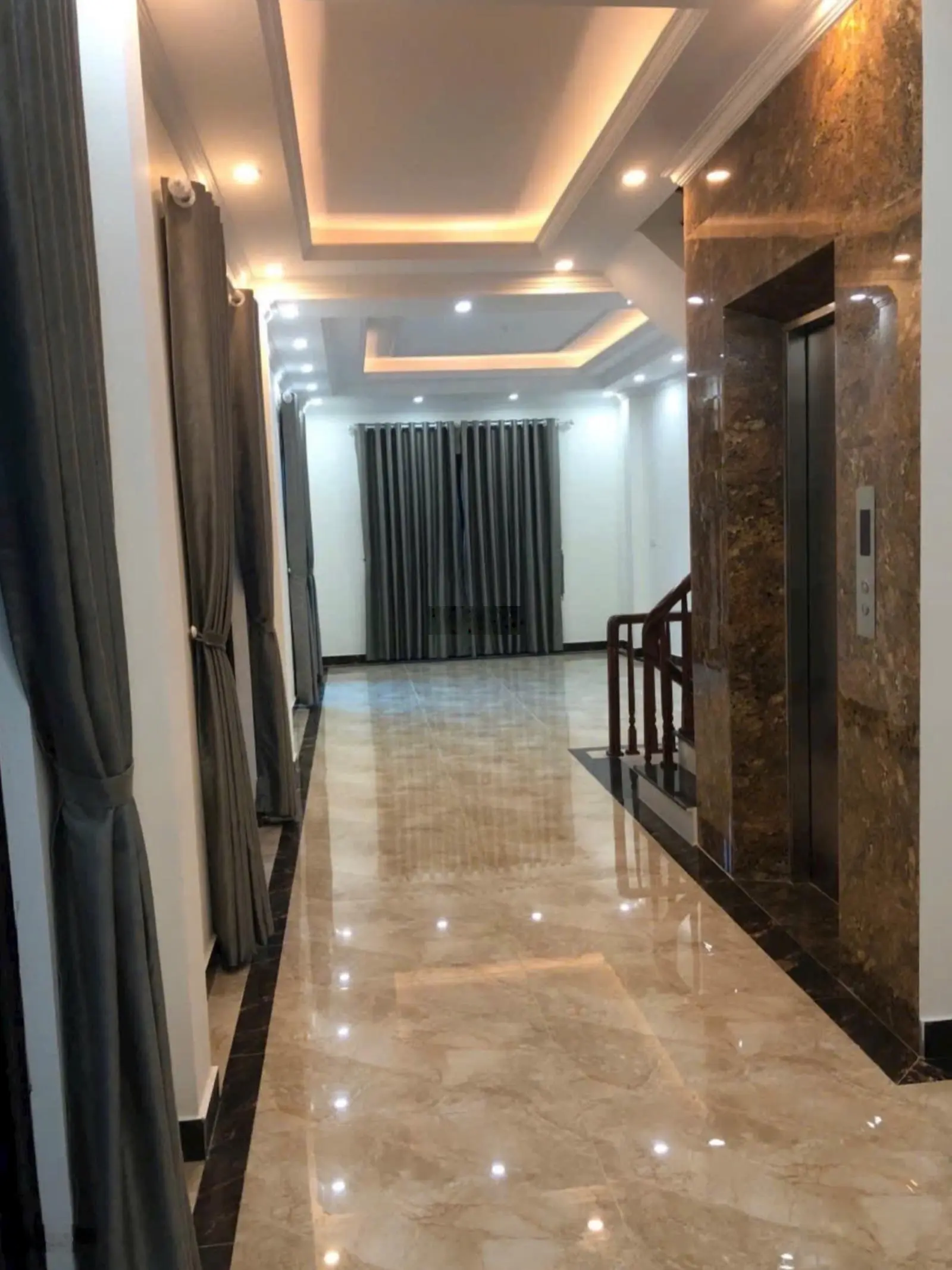 Bán nhà 5 tầng thang máy - ngô thùy sỹ- ô tô vào nhà, kinh doanh đỉnh -giá 10.5 tỷ, lh 0978052259