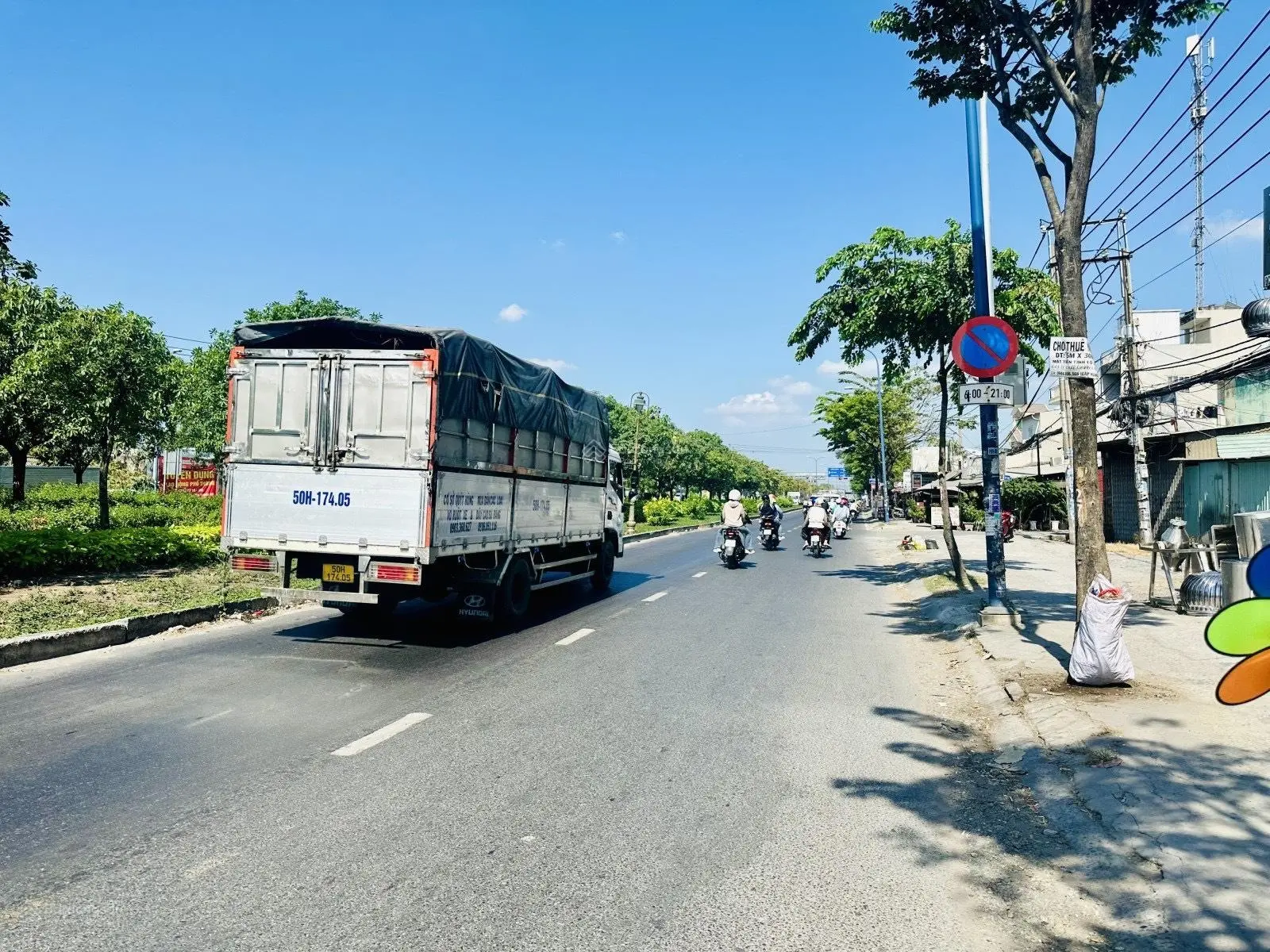 Chủ quá gấp bán lô đất hẻm container đang cho thuê kho xưởng 10tr/ tháng, tặng luôn nhà cấp 4