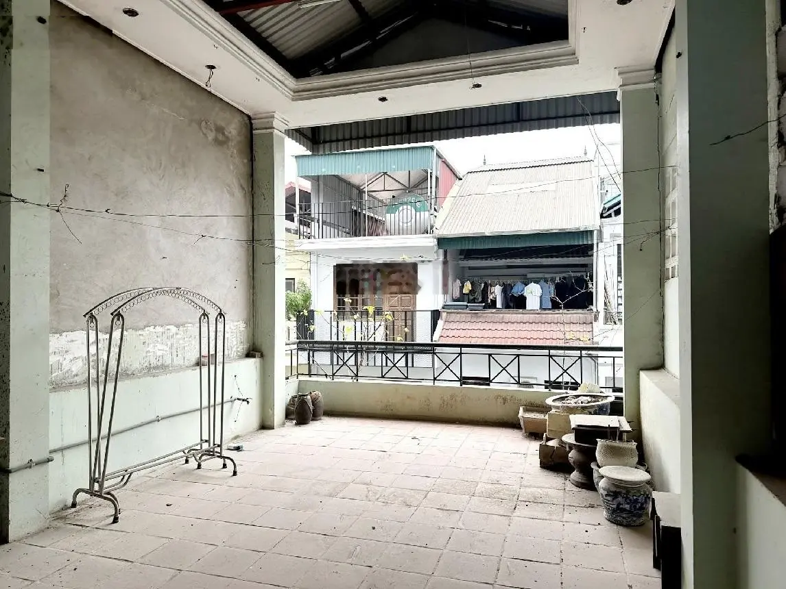 Bán nhà Tôn Đức Thắng, Đống Đa: 50m, 4 tầng, mặt tiền 4,1m giá 19 tỷ. Phân lô ô tô tránh, ở sướng.