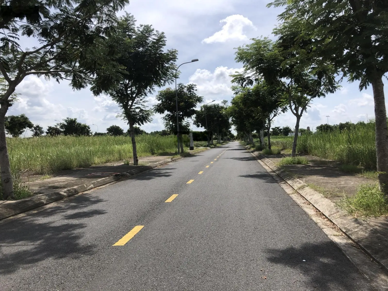 Bán gấp đất KDC Saigon Riverpark thị trấn Cần Giuộc tỉnh Long An 80m2, giá 1tỷ580 Lh 0931112822