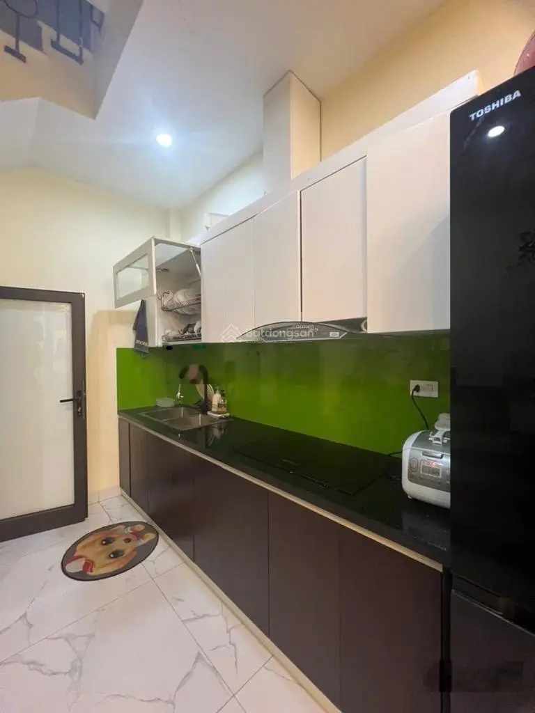 Nhà đẹp ngọc thụy - ngõ ô tô - 30m - 5 tầng - 4.65 tỷ - dân trí cao