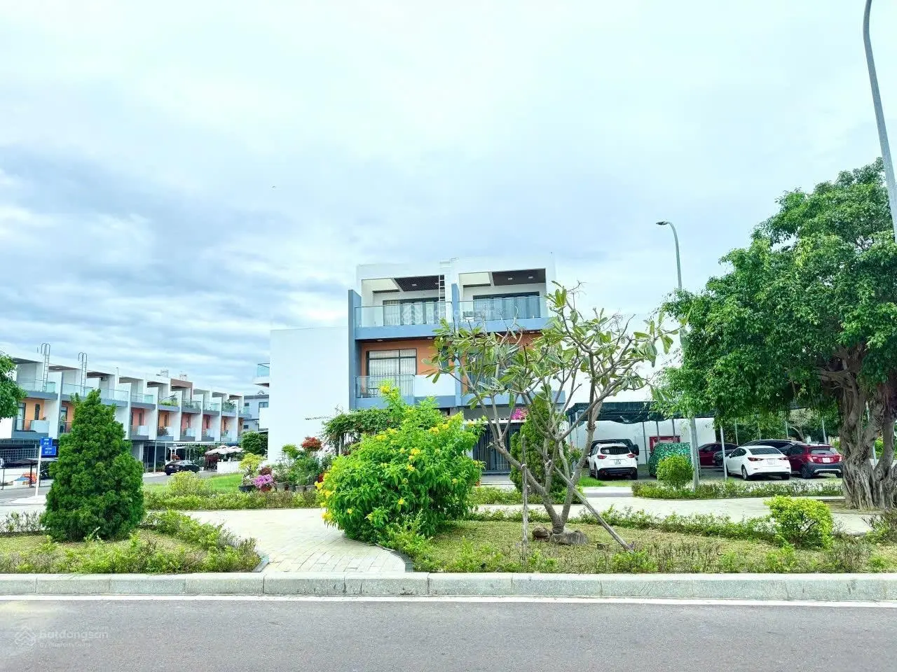 Nhà gói 8 mỹ gia (The Capella Nha Trang) view xéo hồ bơi bán nhanh chỉ 5 tỷ 650