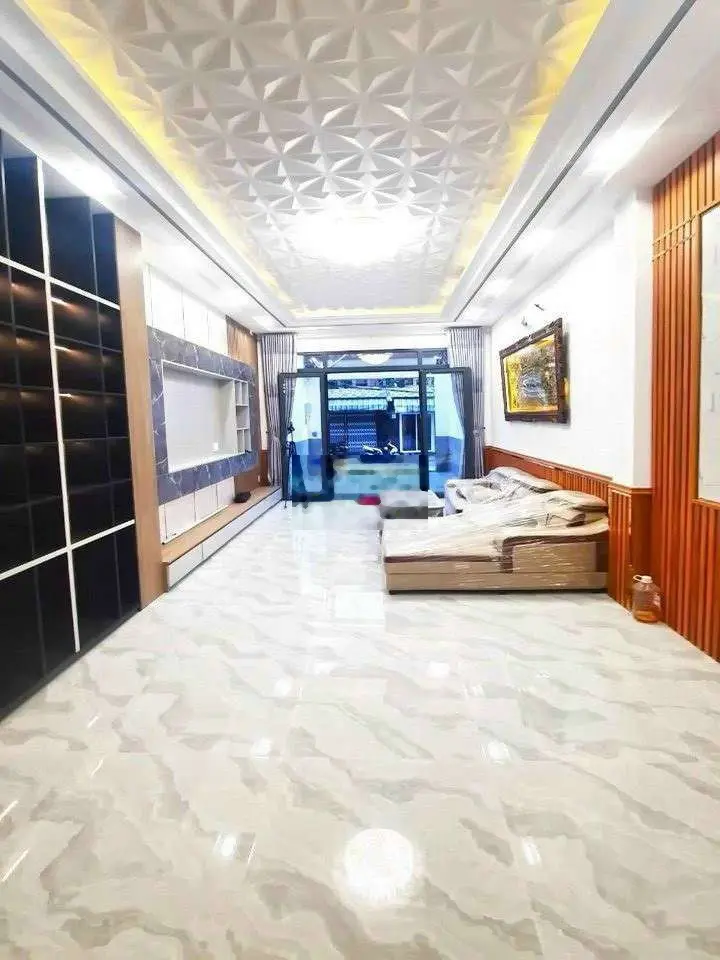 NHÀ MỚI 100% 5 TẦNG MT ĐƯỜNG SỐ KDC LÝ PHỤC MAN, CÓ THANG MÁY.