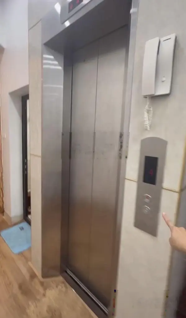 Bán nhà đường Hồ Tùng Mậu 57m, 5 tầng , thang máy, vỉa hè , ô tô ,kinh doanh , giá cực tốt
