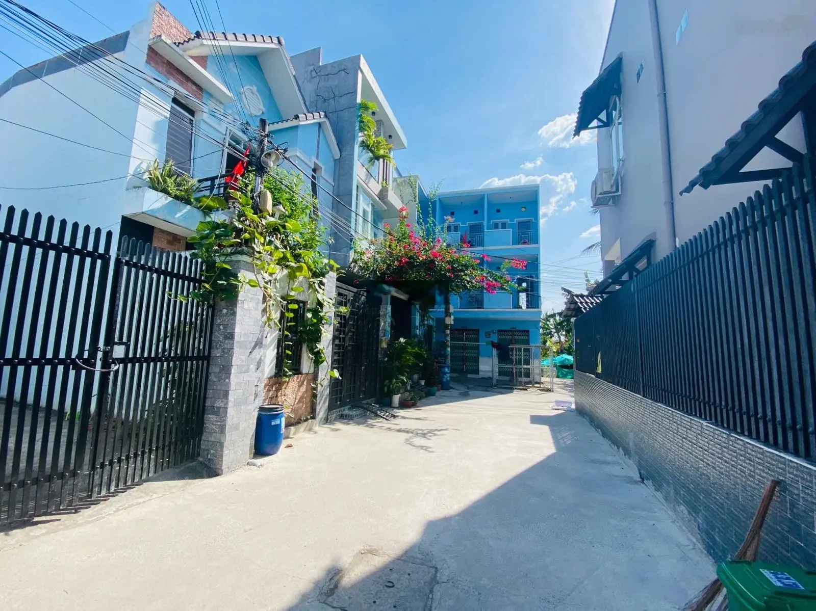 Nhà cấp 4 có diện tích 90m2 gần đường Lã Xuân Oai phường TNP A, Quận 9, LH 0937 752 *** giá 4 tỷ 450